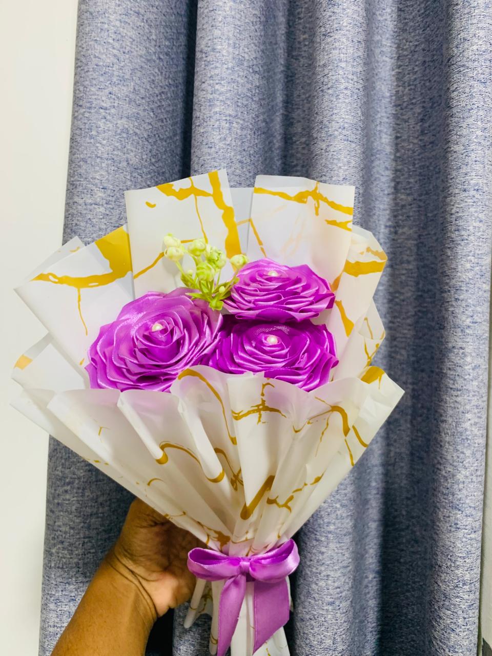 Handcrafted Gorgeous Ribbon Roses That Never Fade