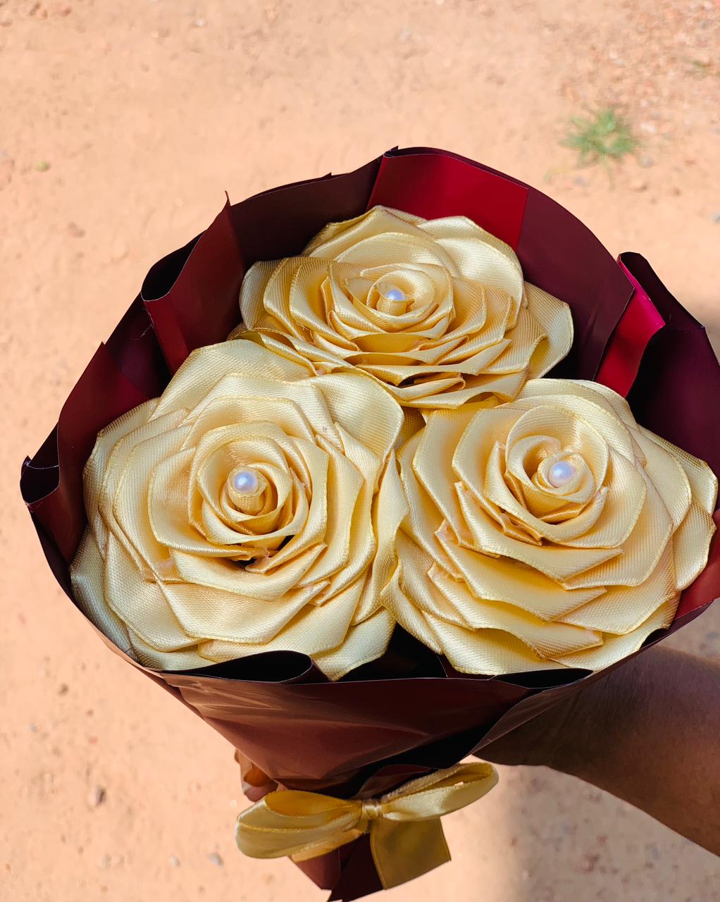 Handcrafted Gorgeous Ribbon Roses That Never Fade